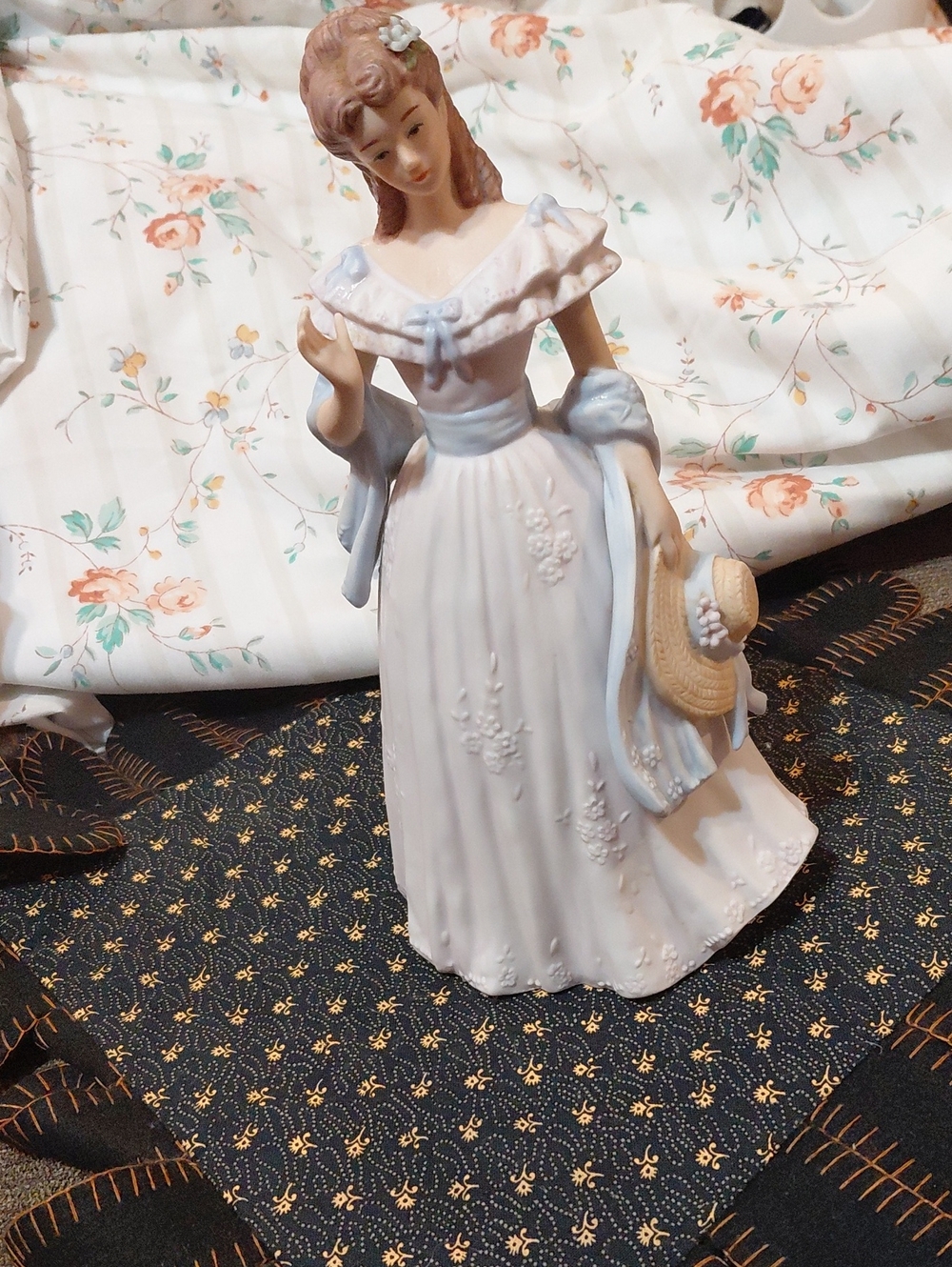 Vintage Home Interior Masterpiece Porcelain Sarah Jane Figurine